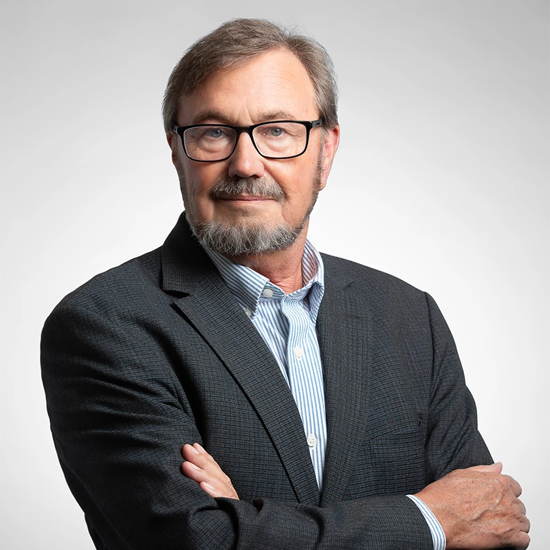 Waldemar Lernhardt, PhD headshot